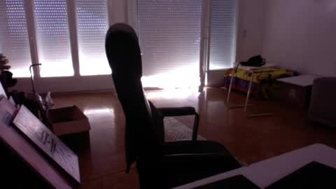 redbonezzzz online show from June 18, 4:01 pm