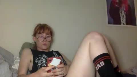 redcassie666 online show from August 5, 1:57 am