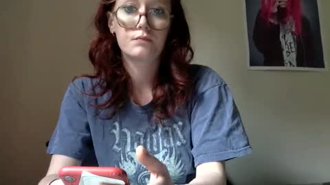 redcassie666 online show from May 15, 4:36 pm