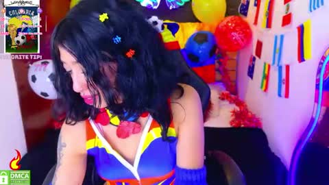 Lili Lopez online show from June 23, 8:15 pm