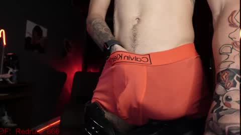 Red online show from April 24, 2:52 pm