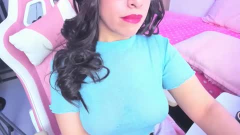 redski77 online show from April 24, 5:42 am
