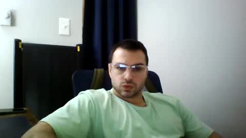 redstar461163 online show from December 9, 2:06 pm