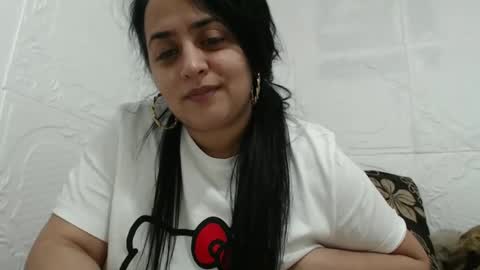 Snapshot of reeapassion chatting on January 6, 7:45 pm Reea online show from January 6, 7:45 pm