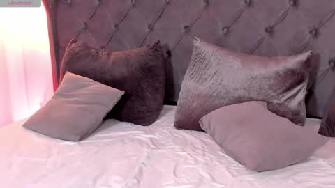 Regina  online show from March 14, 11:09 pm