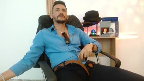   REIKO  online show from November 27, 4:47 pm