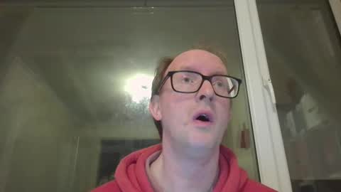 relaxnchat41 online show from October 26, 8:41 pm