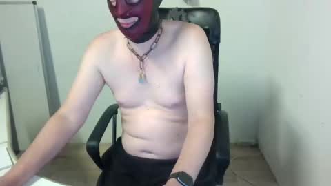 Snapshot of rem78a chatting on October 21, 10:24 pm rem78a online show from October 21, 10:24 pm