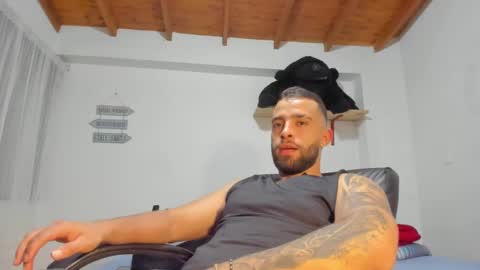 Rmy Steen online show from February 13, 11:37 pm