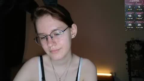Claire online show from June 17, 7:52 pm