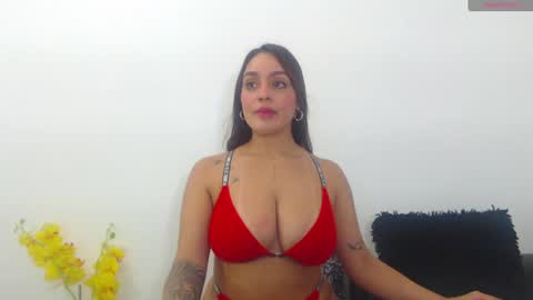 renatabrownn28 online show from June 26, 9:04 am