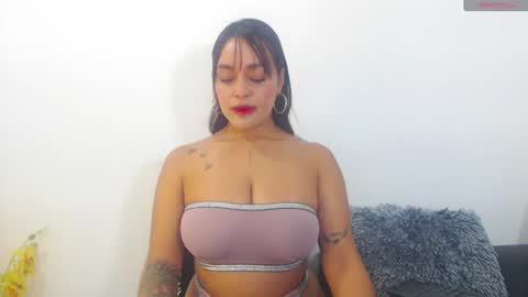 renatabrownn28 online show from July 28, 7:06 am