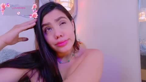 renataleclair online show from June 16, 4:44 pm