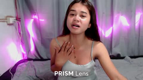 rennygurl online show from July 5, 10:11 am