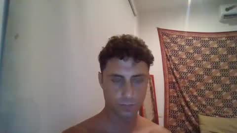 Snapshot of renud chatting on September 22, 2:15 am renud online show from September 22, 2:15 am