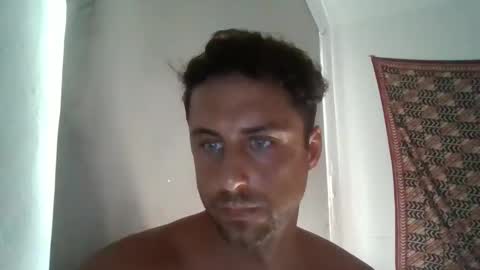 Snapshot of renud chatting on October 3, 9:45 pm renud online show from October 3, 9:45 pm