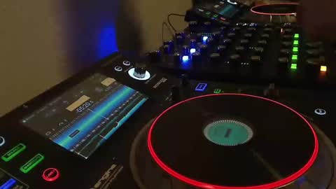Snapshot of reticuli chatting on October 5, 1:58 am GearPorn online show from October 5, 1:58 am