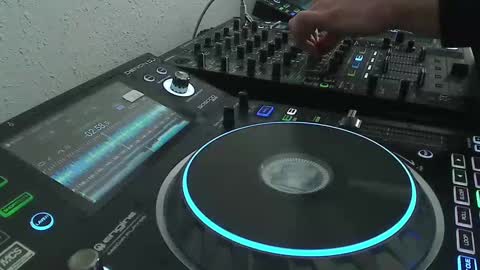 Snapshot of reticuli chatting on December 12, 6:42 pm GearPorn online show from December 12, 6:42 pm