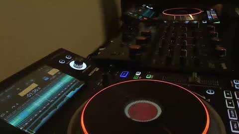 Snapshot of reticuli chatting on October 12, 1:09 am GearPorn online show from October 12, 1:09 am