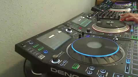 Snapshot of reticuli chatting on October 13, 7:27 pm GearPorn online show from October 13, 7:27 pm