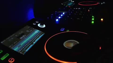 Snapshot of reticuli chatting on October 7, 5:03 am GearPorn online show from October 7, 5:03 am