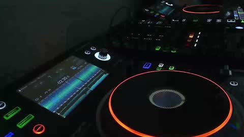 Snapshot of reticuli chatting on September 18, 10:47 pm GearPorn online show from September 18, 10:47 pm