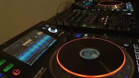 Snapshot of reticuli chatting on September 25, 12:50 am GearPorn online show from September 25, 12:50 am