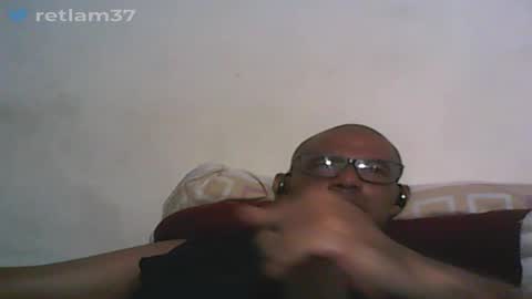 Snapshot of retlam37 chatting on March 3, 8:05 am Walter online show from March 3, 8:05 am