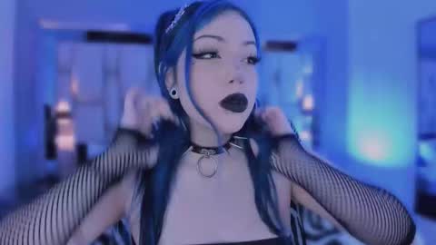 Reven  online show from February 13, 8:01 pm