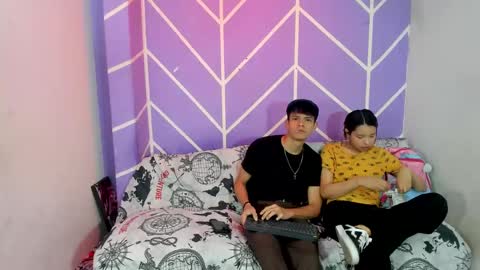 Snapshot of reymoushiroygue chatting on October 24, 1:12 pm reymoushiroygue online show from October 24, 1:12 pm