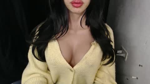 Lyn online show from February 20, 6:19 am