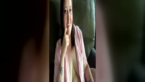 riah_babbie online show from June 17, 12:10 pm