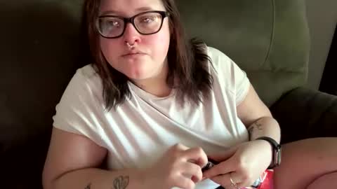 riah_babbie online show from June 11, 12:36 pm