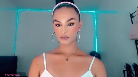 Rianna Garcia online show from October 28, 3:18 am