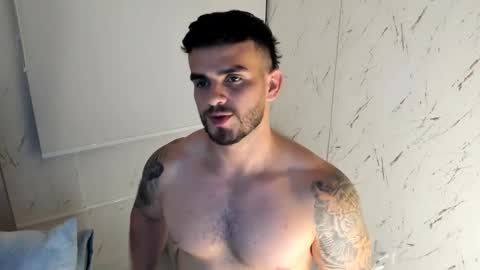 ricardogonzalez666 online show from December 17, 4:08 am