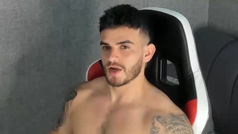 ricardogonzalez666 online show from March 10, 9:51 pm