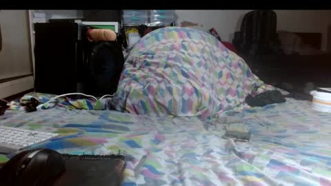 ricardovilla017 online show from April 11, 7:18 pm