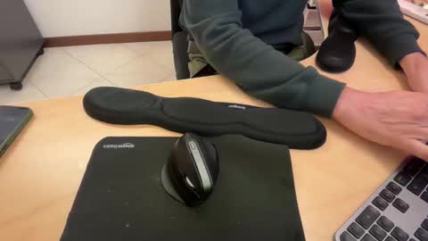 riccardofortis online show from October 17, 4:44 pm