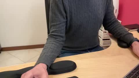 riccardofortis online show from March 3, 5:52 pm