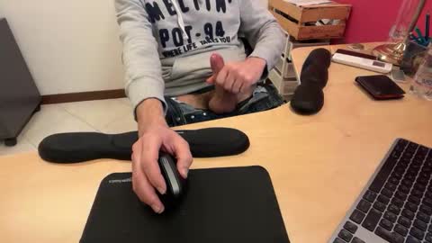 riccardofortis online show from October 13, 4:53 pm