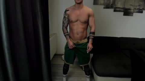 RichardDarell online show from May 3, 4:51 am