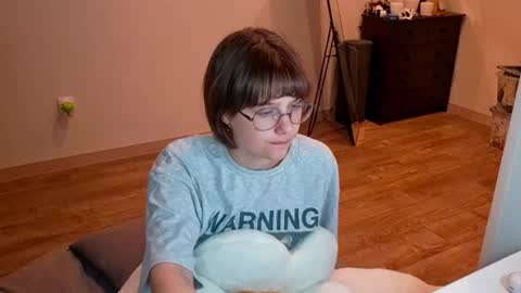 Luna online show from June 24, 6:48 pm