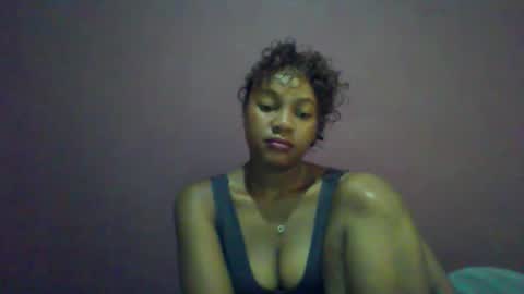 ricie001 online show from May 8, 12:44 pm
