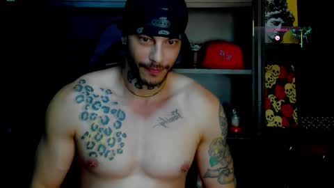 Snapshot of rickg_oficial chatting on October 22, 12:14 am RICKG online show from October 22, 12:14 am