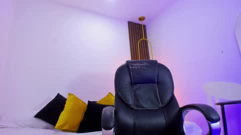 Ricky  online show from February 20, 11:43 pm