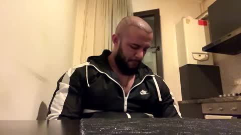 Snapshot of rickymiami1 chatting on October 26, 7:02 pm rickymiami1 online show from October 26, 7:02 pm