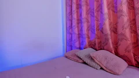 Riley online show from February 20, 9:50 pm