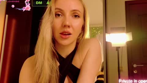 Rina Asty online show from March 19, 7:30 pm