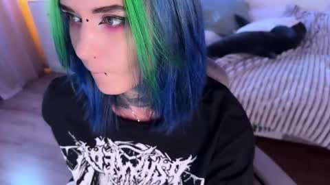 Snapshot of ripper_66 chatting on October 5, 12:35 pm DianaBrite fansl y online show from October 5, 12:35 pm