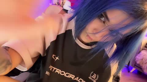 Snapshot of ripper_66 chatting on December 24, 10:28 pm DianaBrite fansl y online show from December 24, 10:28 pm